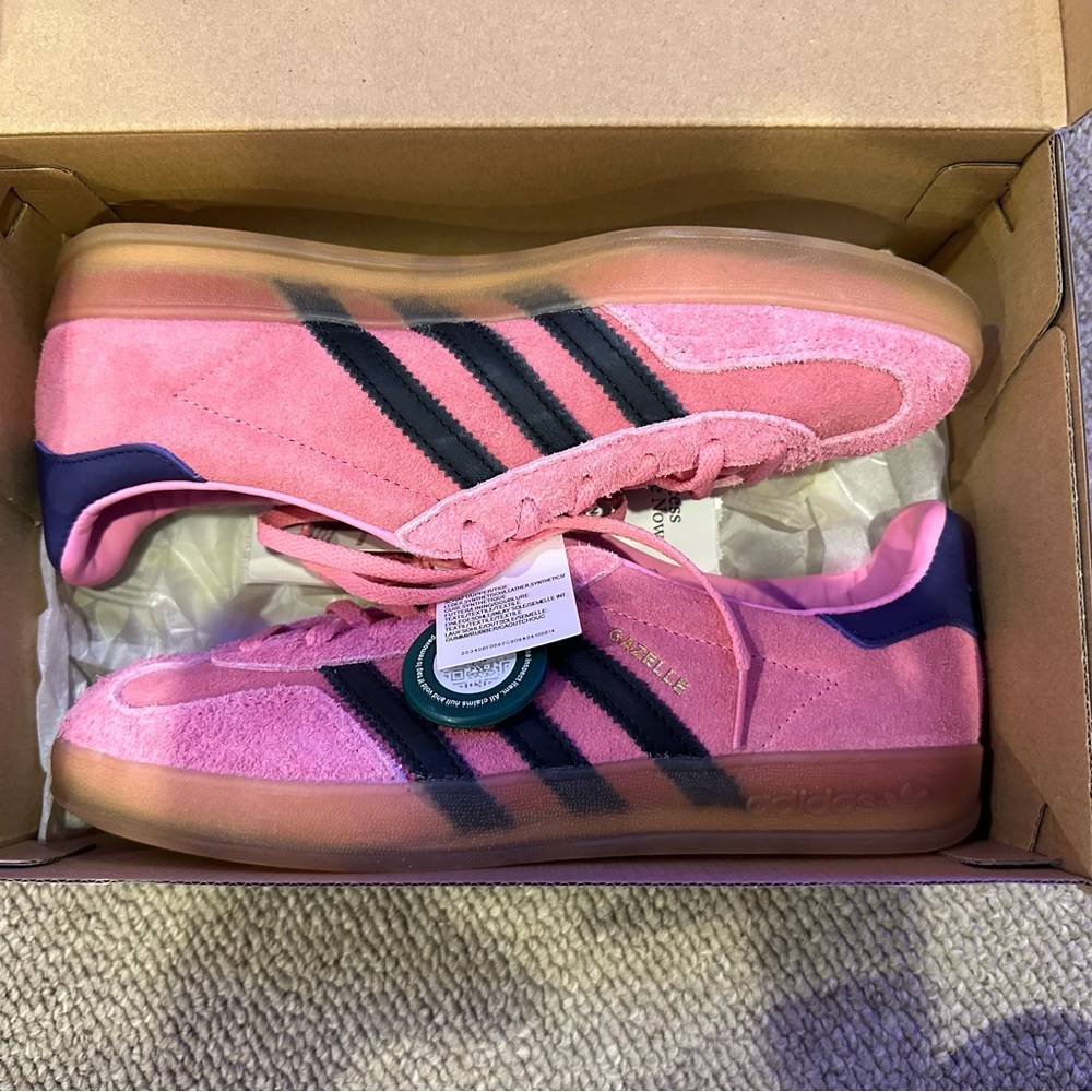 Womens pink adidas’s gazelle sneakers